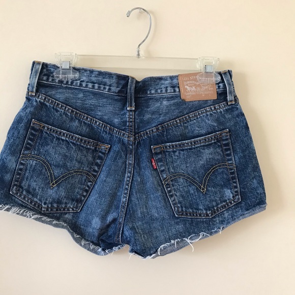 Levi's 501 distressed jean shorts 28 waist - Picture 6 of 12